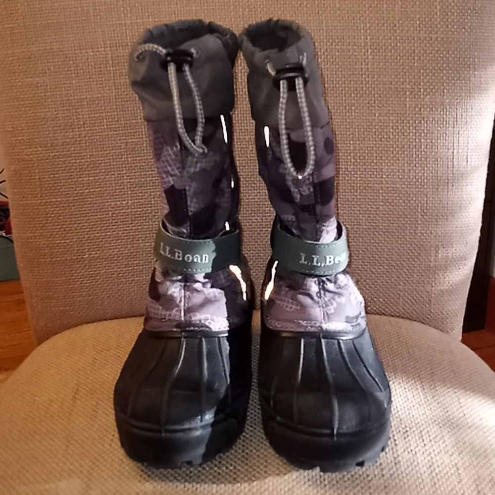 L.L. Bean Camo Winter Snow Boots Size 2